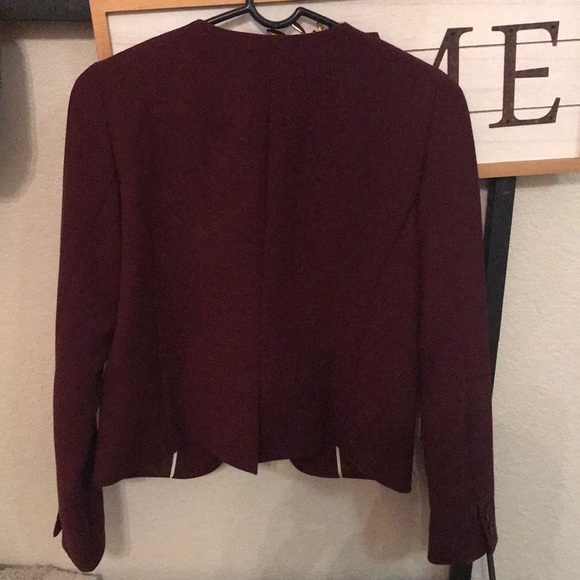 Loft size 4 maroon blazer - Picture 3 of 4